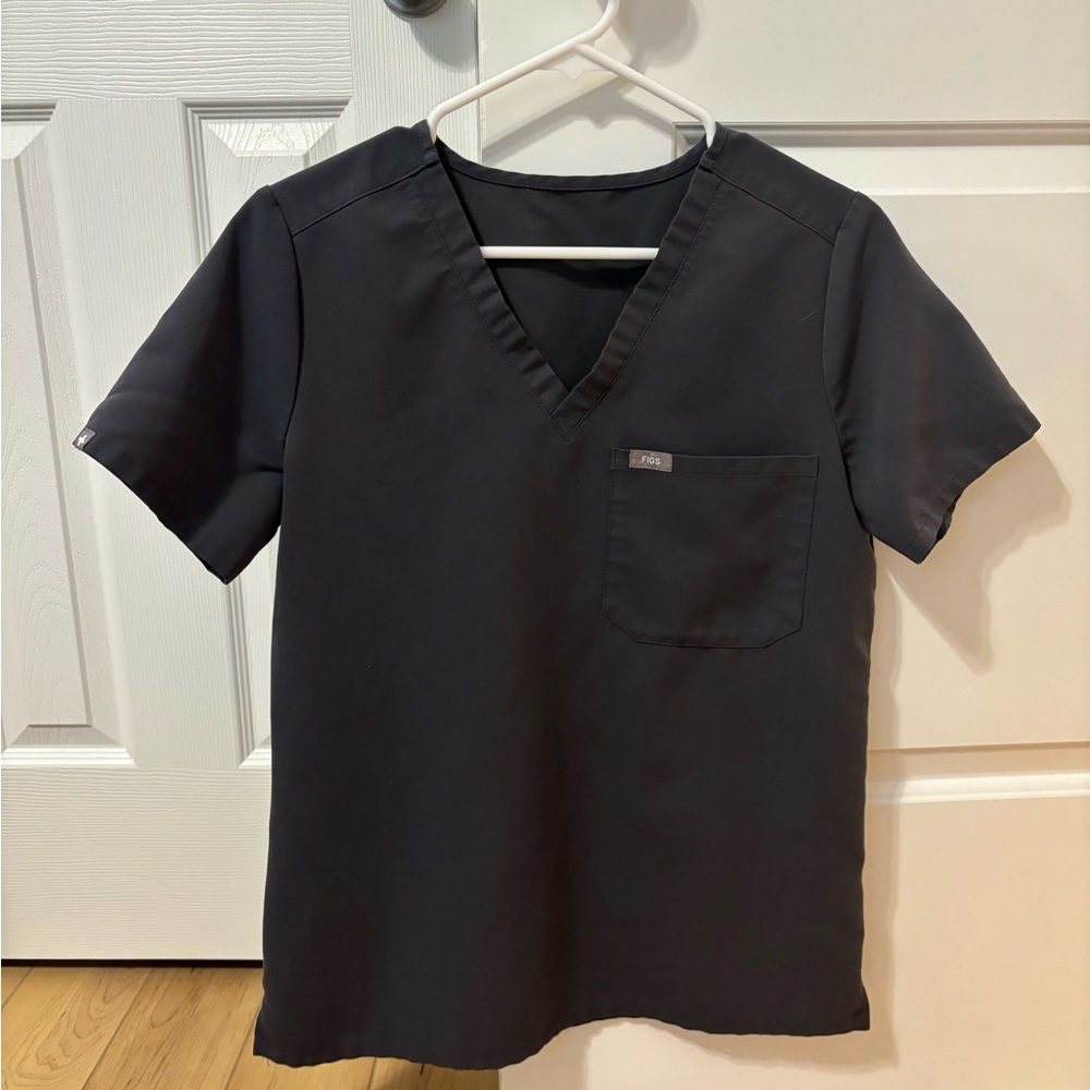 Catarina One-Pocket scrub top - Figs charcoal